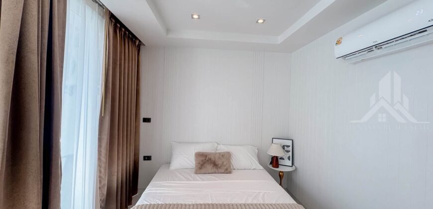 Beachside Living in Wongamat with Sea View