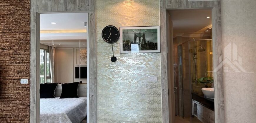 Sea View Corner Condo for Sale in Jomtien