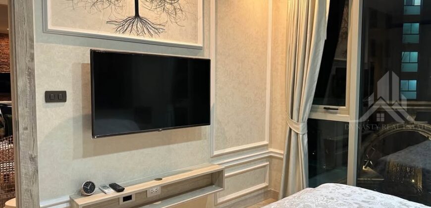 Sea View Corner Condo for Sale in Jomtien