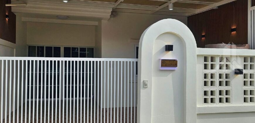 2-Bedroom Khaonoi Townhouse for Sale