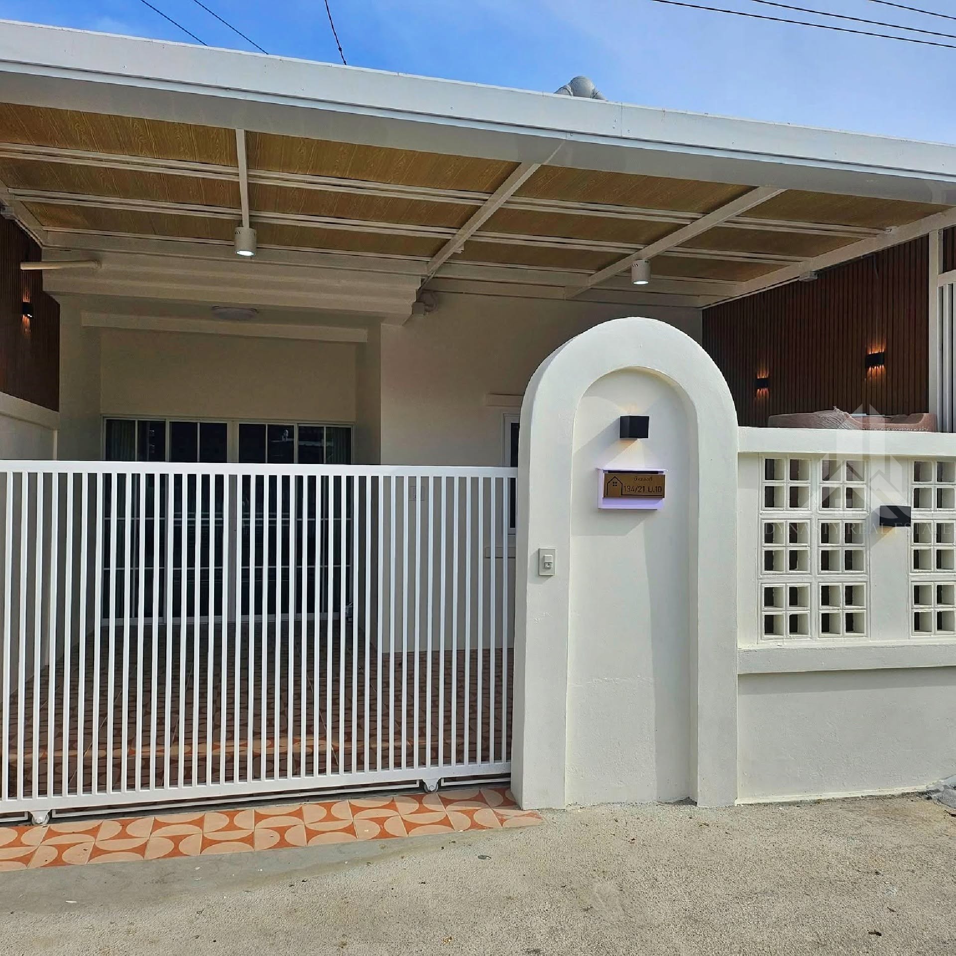 2-bedroom khaonoi townhouse for sale