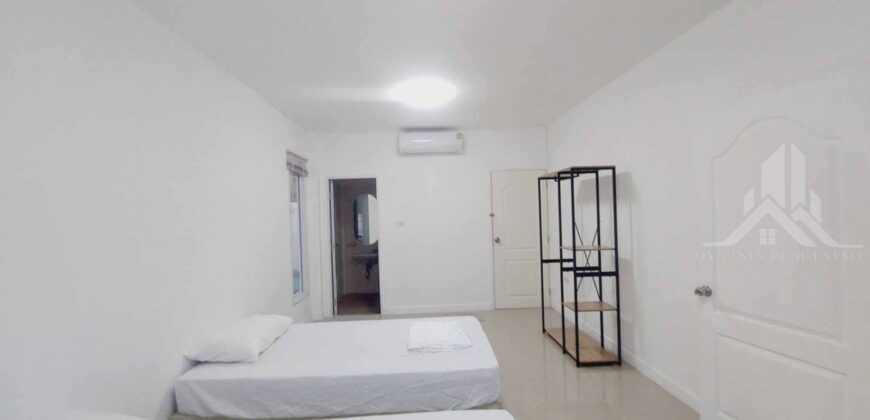 Renovated Pool Villa in Nong Pla Lai for Sale