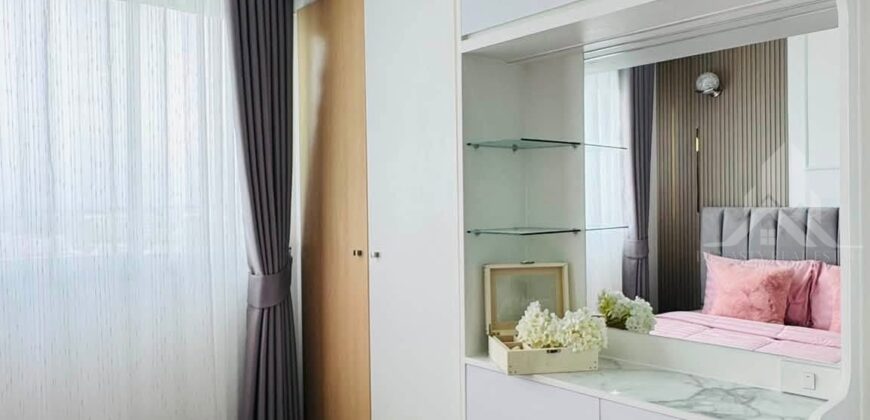 High Floor Sea View Condo in Pattaya for Sale