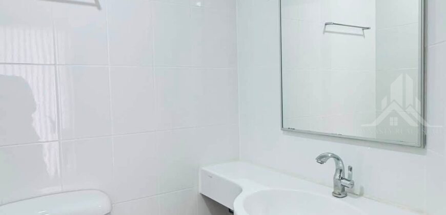 High Floor Sea View Condo in Pattaya for Sale