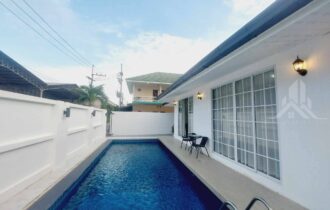 Renovated Pool Villa in Nong Pla Lai for Sale