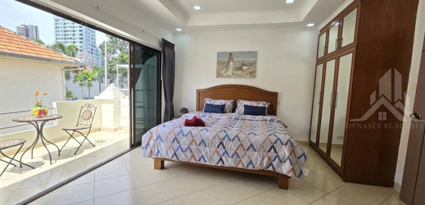 4 Bedroom Townhouse for Rent on Pratumnak Hill