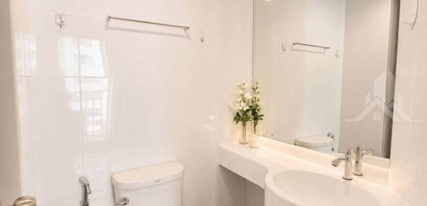 Jomtien Beachfront Condo for Sale