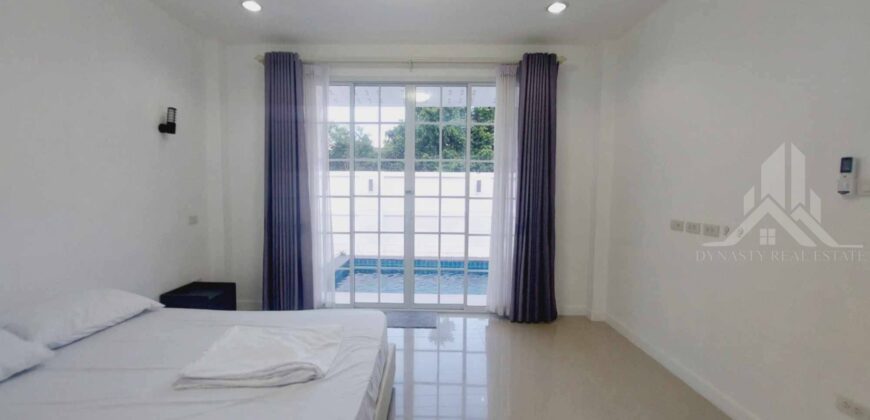 Renovated Pool Villa in Nong Pla Lai for Sale