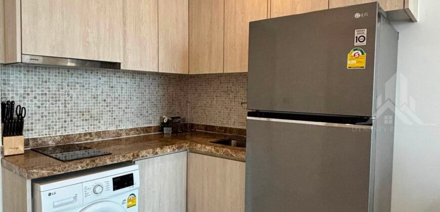 Modern 1-Bedroom Condo for Rent in Pratumnak