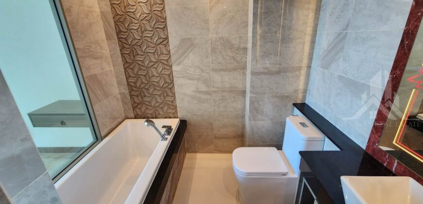 Sea View 1-Bedroom at Riviera Ocean Drive for Rent