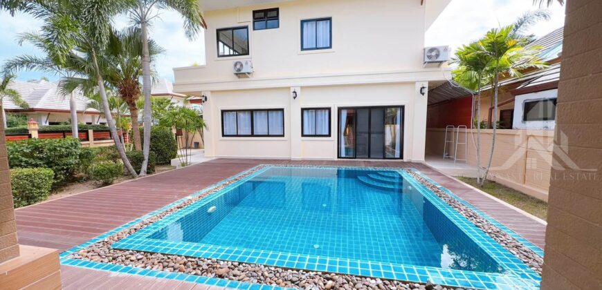 5-Bedroom Move-In Ready Villa with Pool
