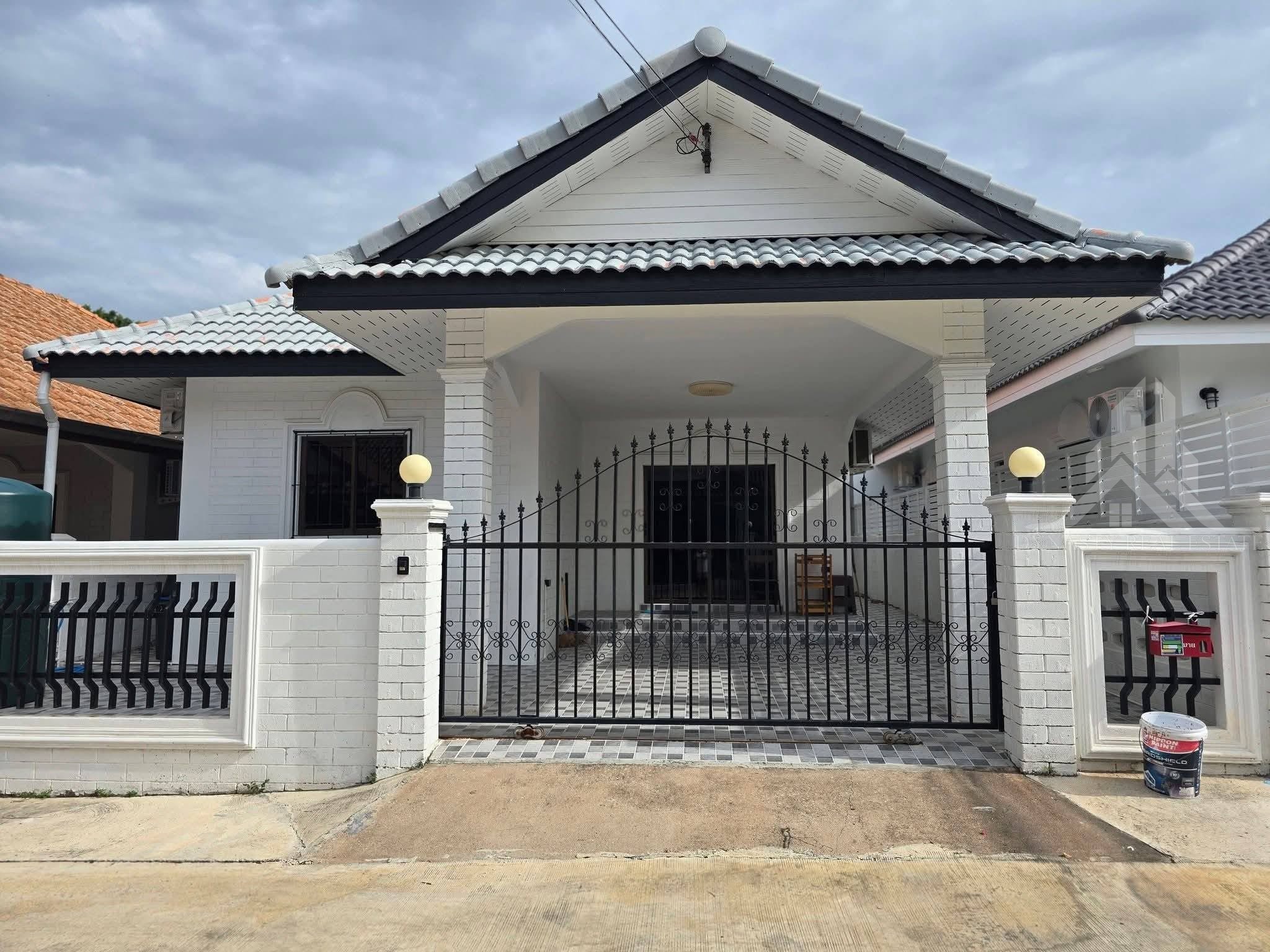 Rattanakorn 7 house for rent in khao noi area