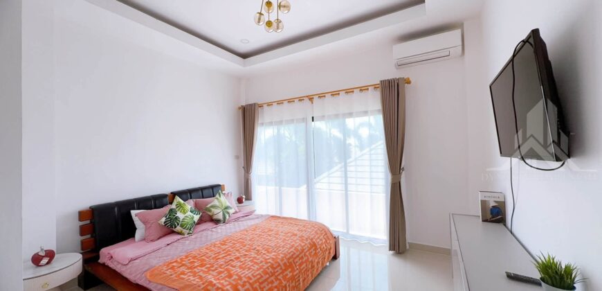 5-Bedroom Move-In Ready Villa with Pool