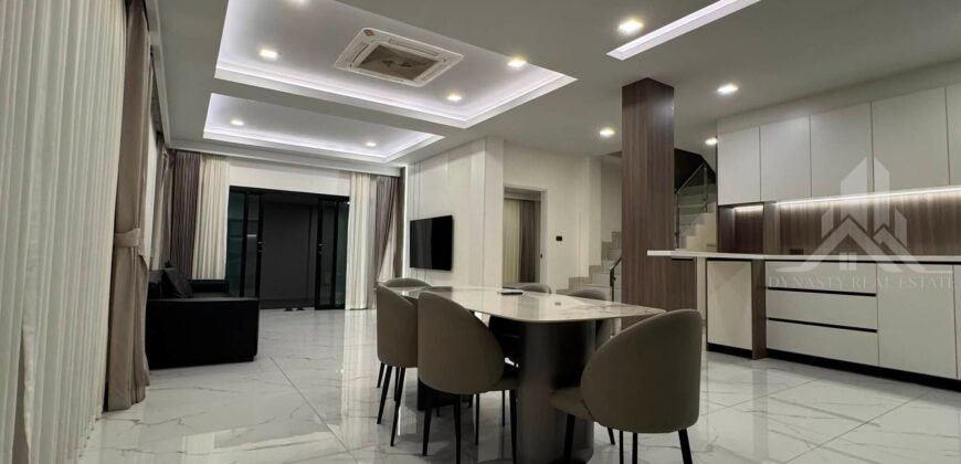 Pet-Friendly Pool Villa for Rent in East Pattaya