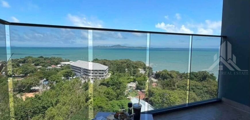 Luxury Beachfront Condo for Rent in Pratumnak