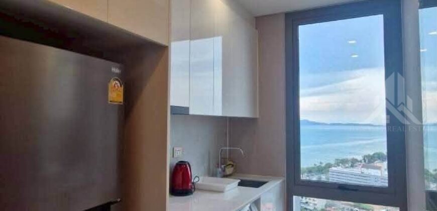 Copacabana Beach Jomtien Condo for Sale