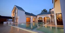 Pool Villa Near Phoenix Golf With Rental Income