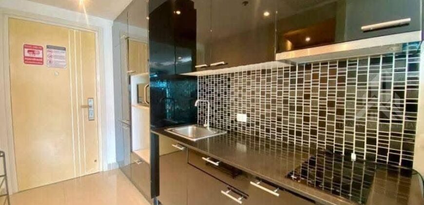 Cosy Beach View Studio with Sea View for Sale