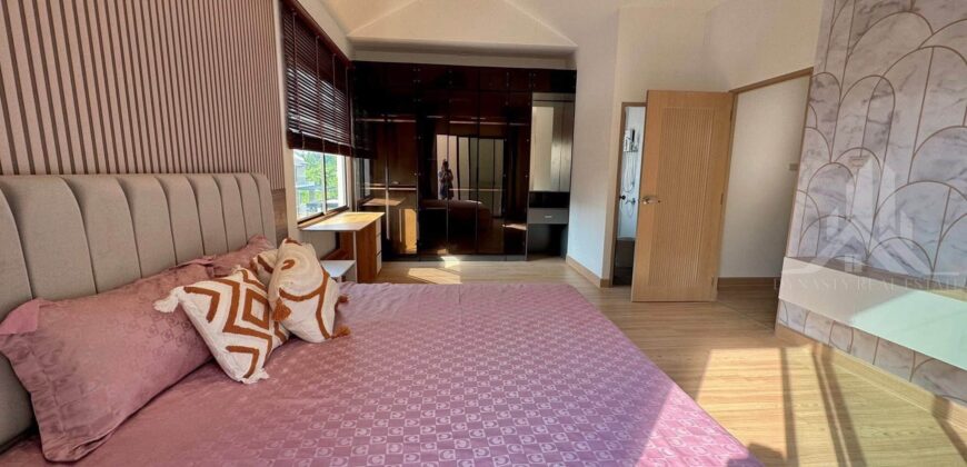 4-Bedroom Engel Haus House for Rent