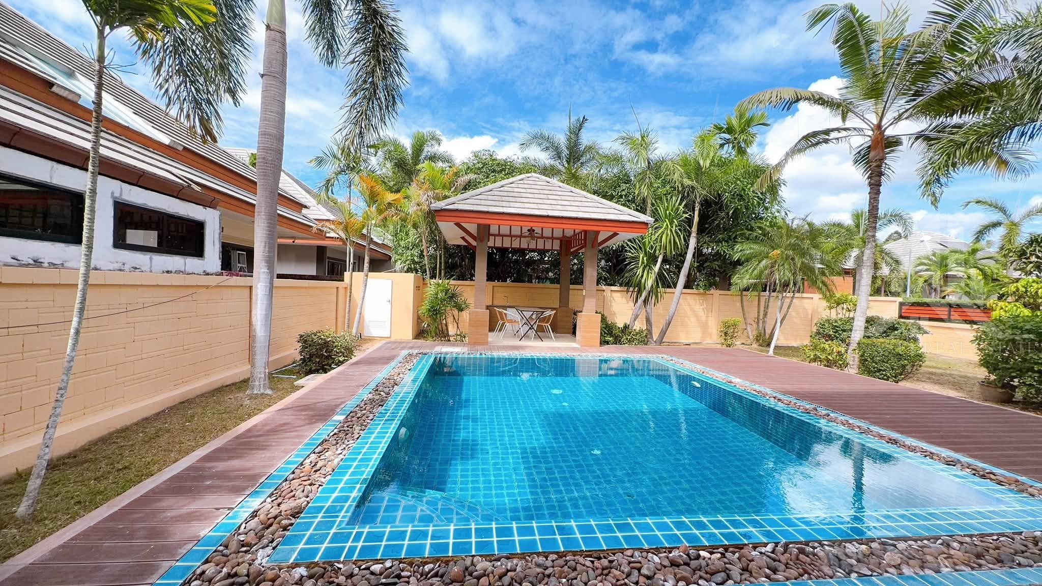 5-bedroom move-in ready villa with pool