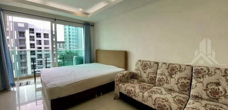 Cosy Beach View Studio with Sea View for Sale