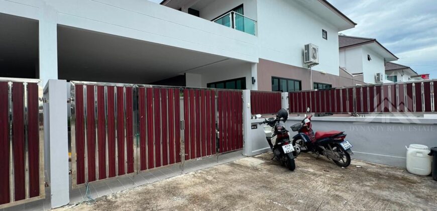 Pet-Friendly Pool Villa for Rent in East Pattaya