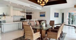 Luxury Pool Villa at Phoenix Gold Golf Pattaya