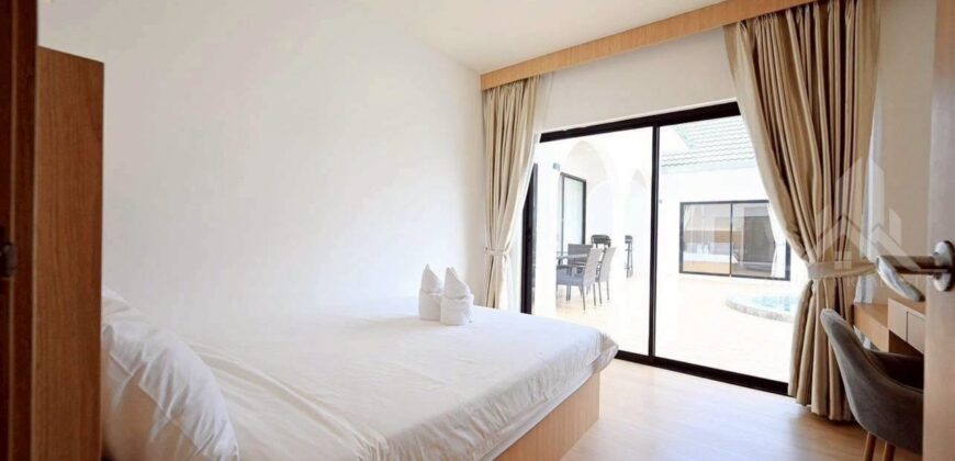Pool Villa Near Phoenix Golf With Rental Income