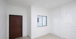 Corner House for Sale in Siam Country Club Area