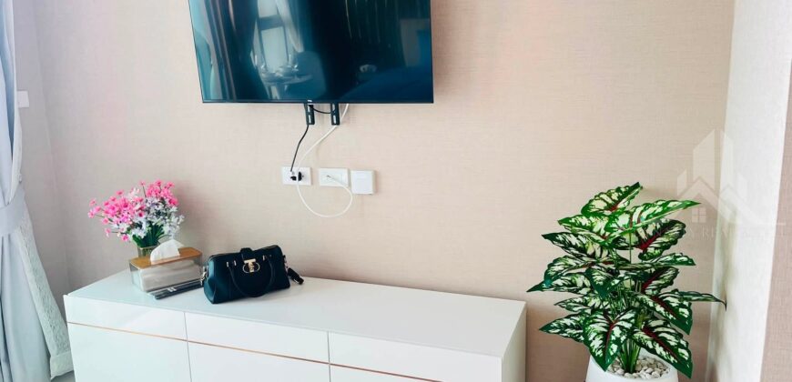 High Floor Sea View Studio for Rent in Jomtien