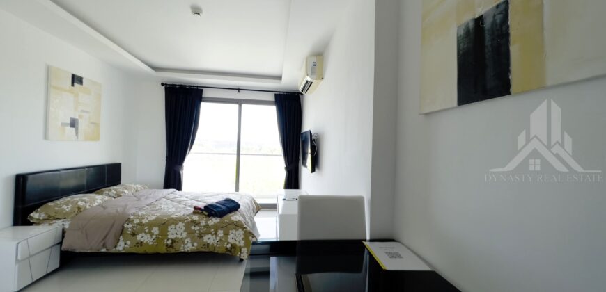 Laguna Beach Resort 3 The Maldives Studio Condo for Sale & Rent