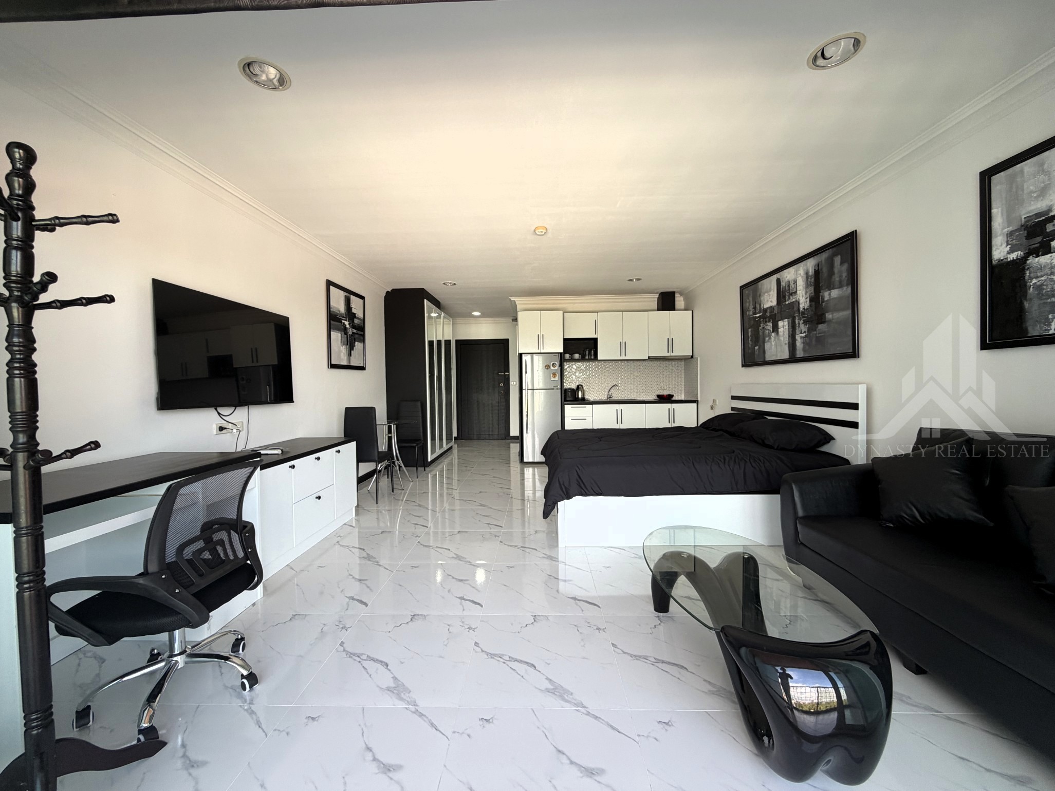 Tw platinum suites, building c studio condo for sale & rent