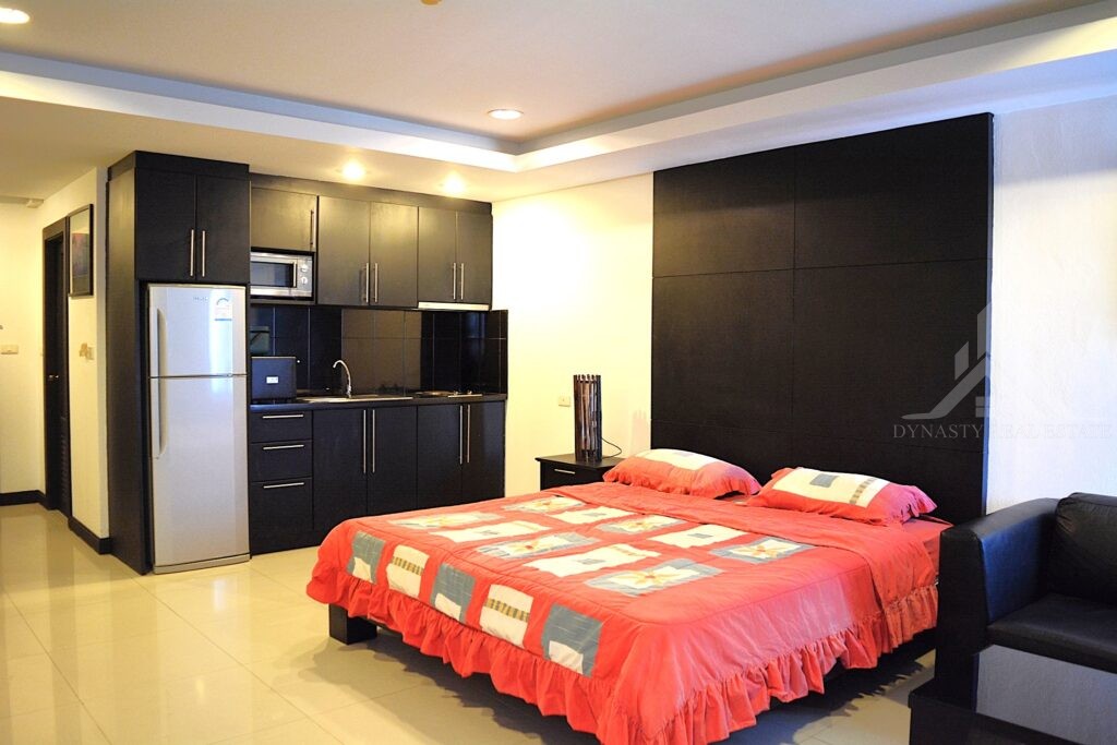 Tw platinum suites studio condo for sale & rent