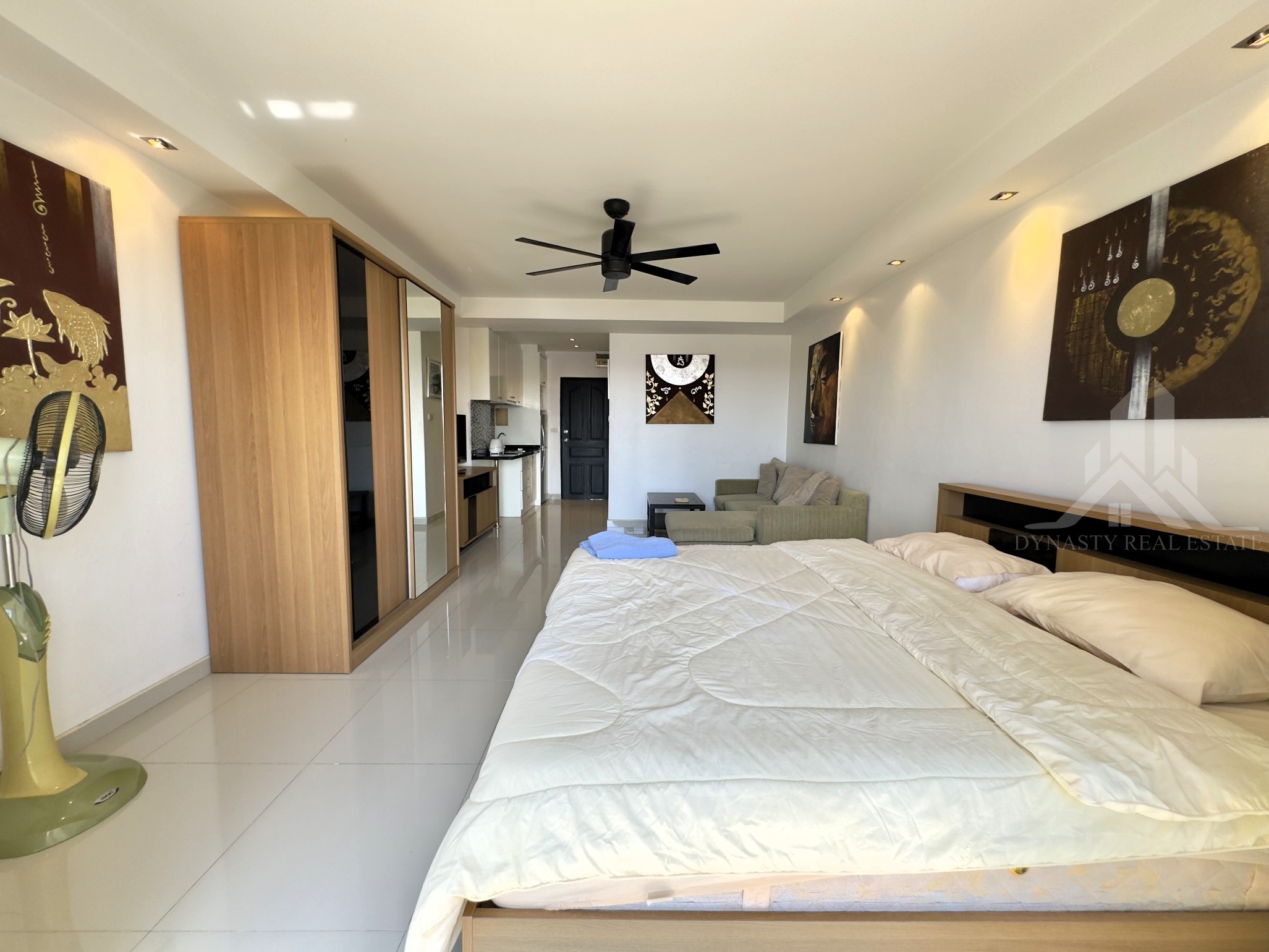 Pattaya plaza condotel for sale & rent – studio
