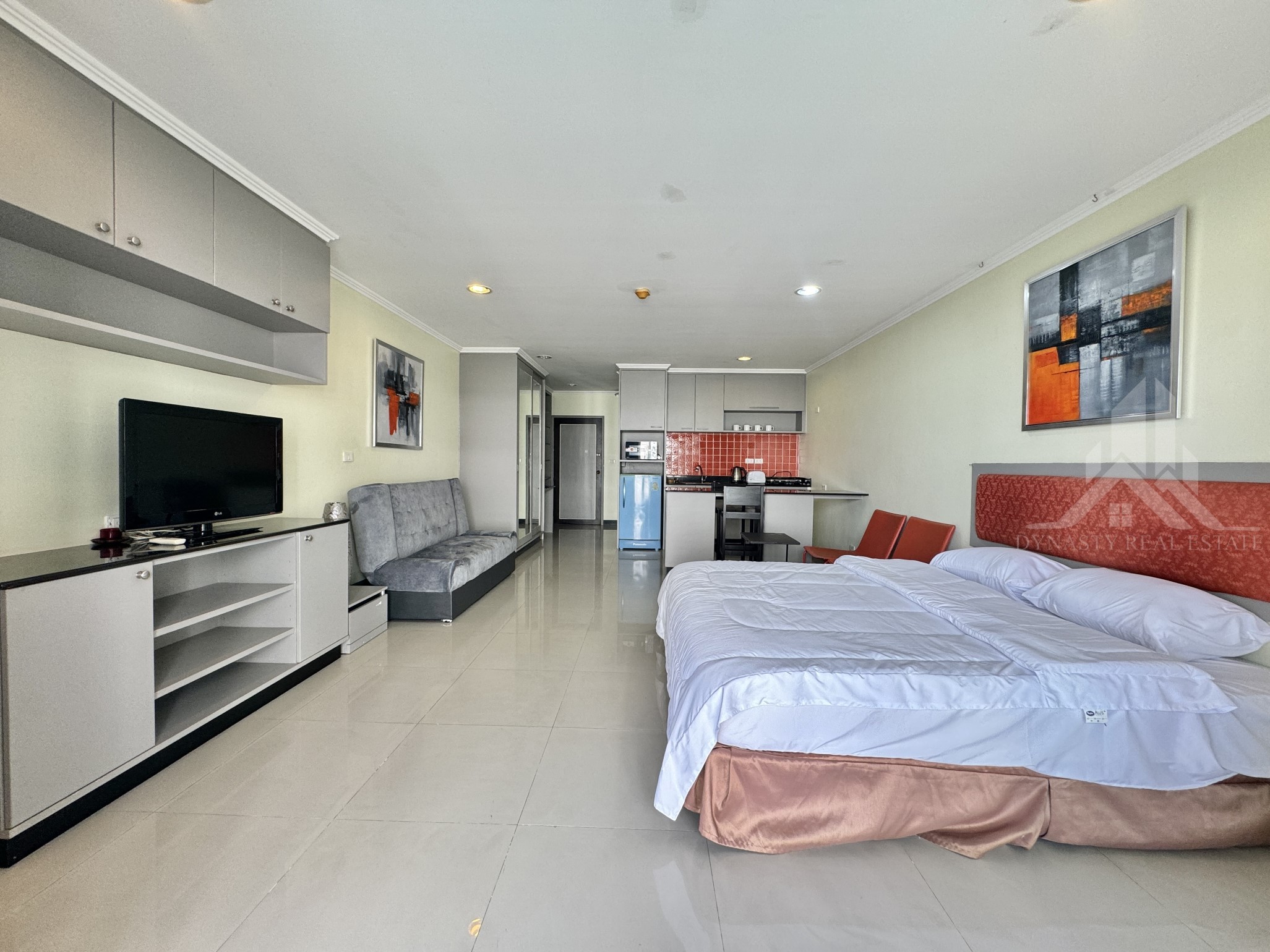 Tw platinum suites, building b studio condo for sale & rent