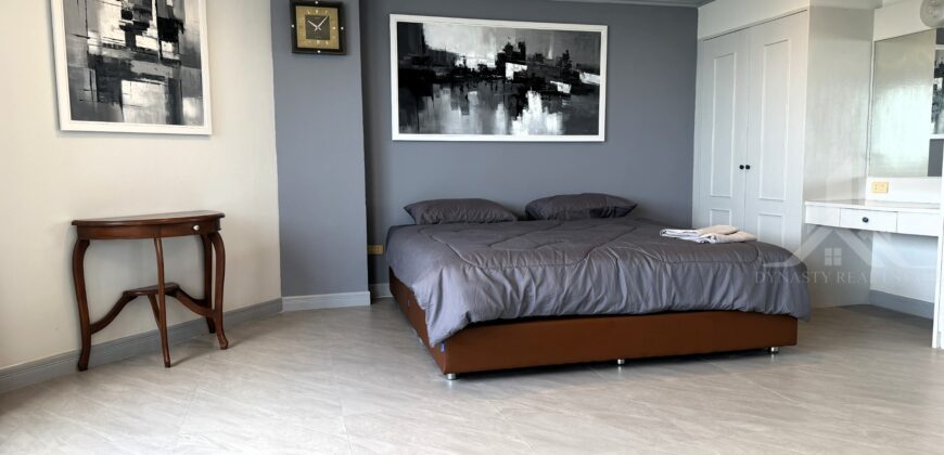 Grand View Condominium for Sale & Rent – 2 Bedrooms