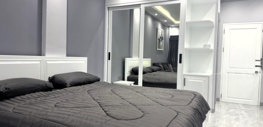 Baan Suan Lalana Studio Condo for Rent