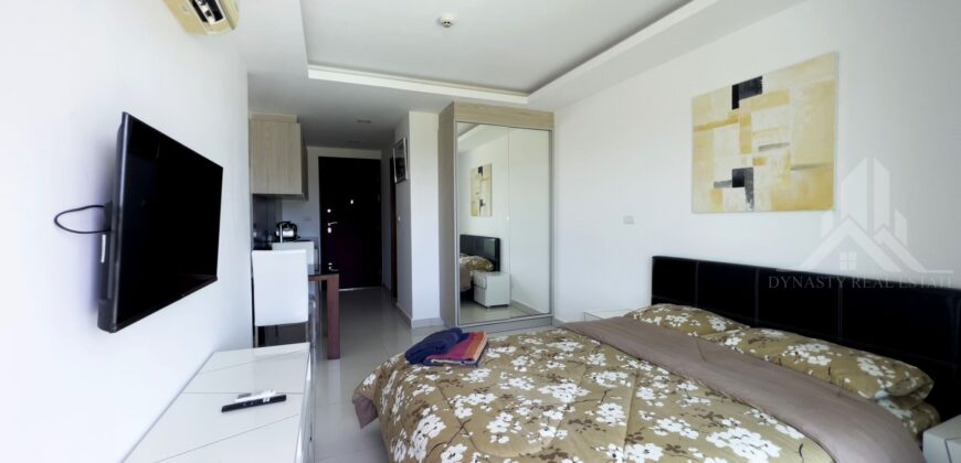 Laguna Beach Resort 3 The Maldives Studio Condo for Sale & Rent