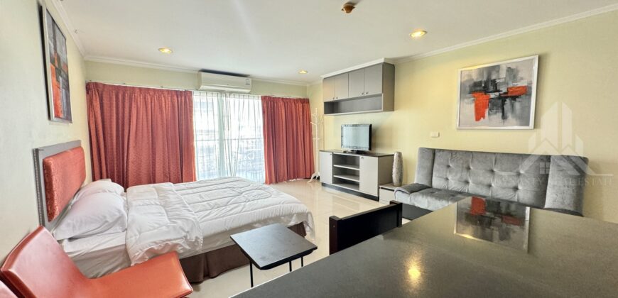 TW Platinum Suites, Building B Studio Condo for Sale & Rent