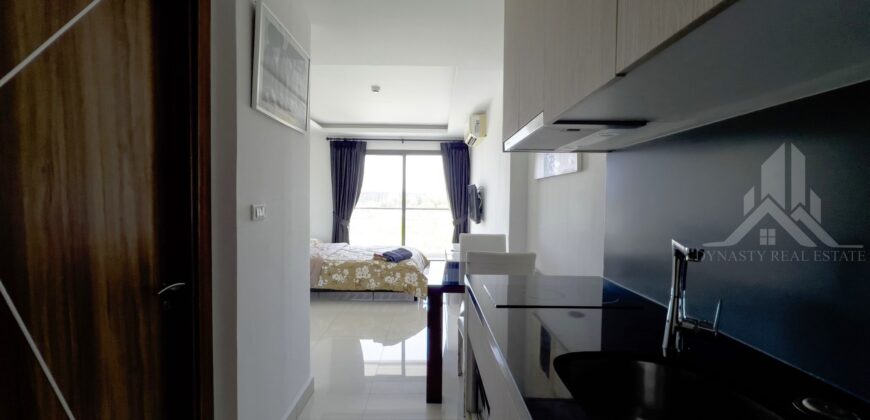 Laguna Beach Resort 3 The Maldives Studio Condo for Sale & Rent