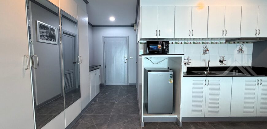 TW Platinum Suites Studio Condo for Sale & Rent