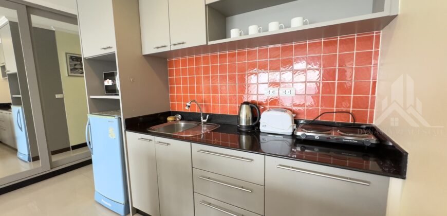 TW Platinum Suites, Building B Studio Condo for Sale & Rent