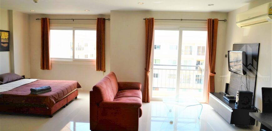 Park Lane Jomtien Resort Studio Condo for Sale & Rent