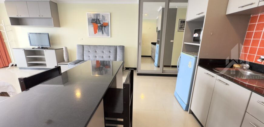 TW Platinum Suites, Building B Studio Condo for Sale & Rent