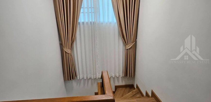 Spacious Garden Home for Rent in Rongpo