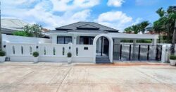 Modern Classic Pool Villa in Pattaya Tropical 2
