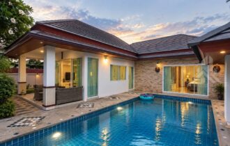 Luxury Pet Friendly Pool Villa in Huai Yai