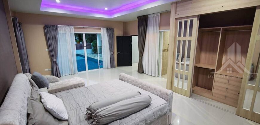 Luxury Pet Friendly Pool Villa in Huai Yai