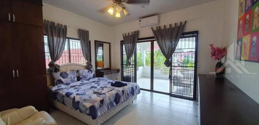 4 Bedroom Pool House for Rent in Pattaya