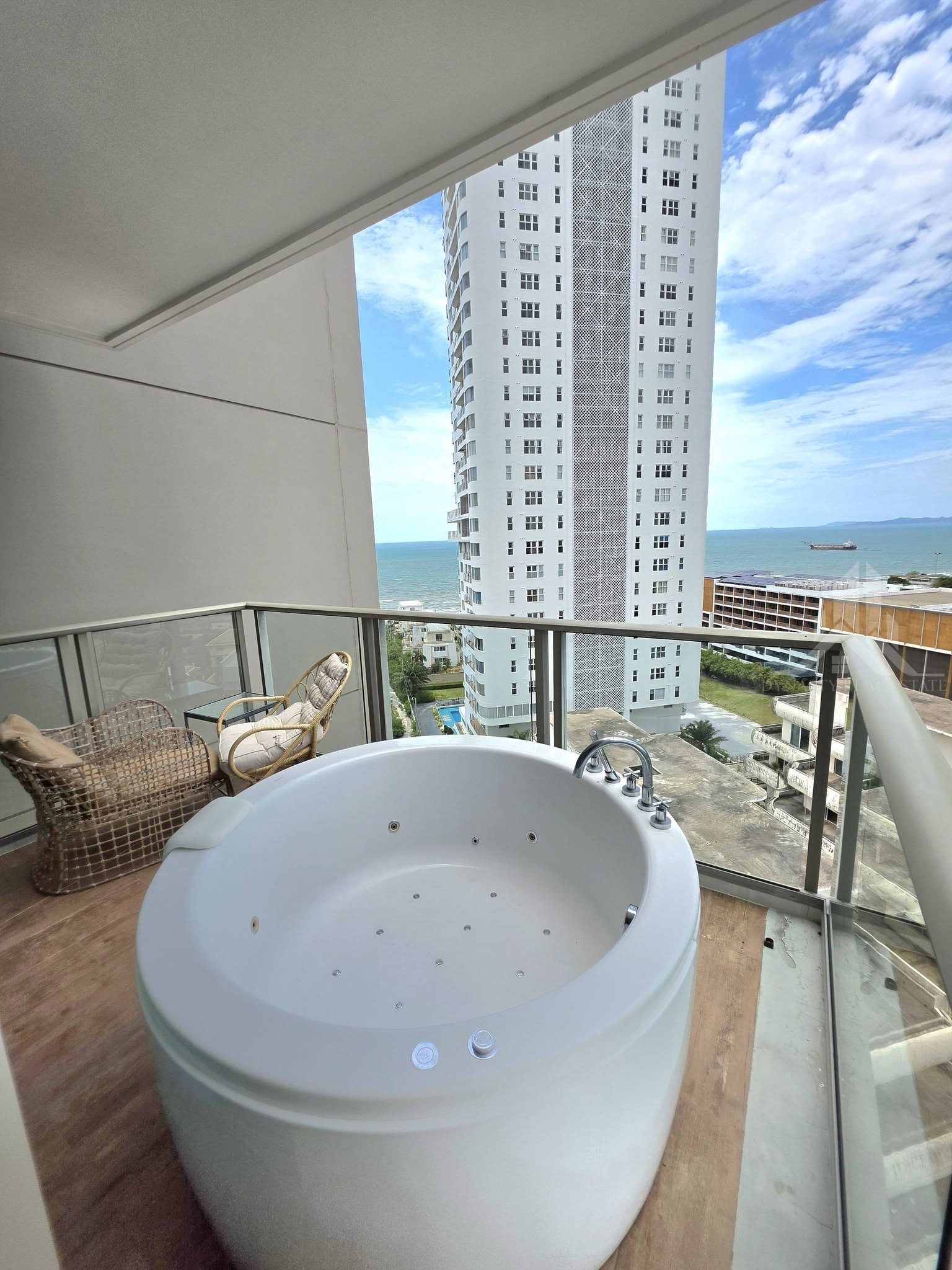 Riviera monaco corner sea view condo for rent or sale